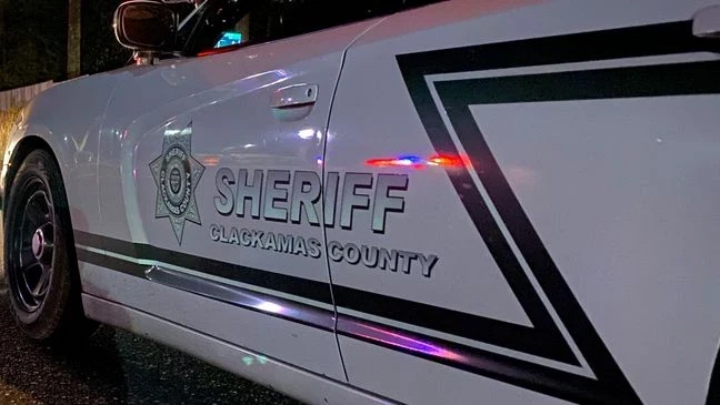 Motorcyclist dies in crash with box truck in Boring, deputies say