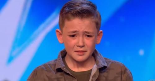 An autistic boy sang Michael Jackson’s hit perfectly and the judges brought him to tears